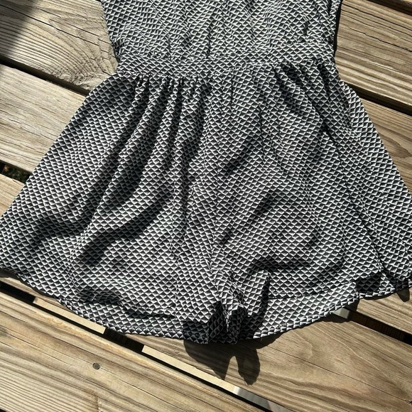 Romper - Picture 4 of 9